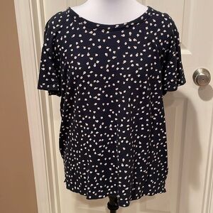 Gap Short Sleeve Navy Blue Top with Flowers Size M